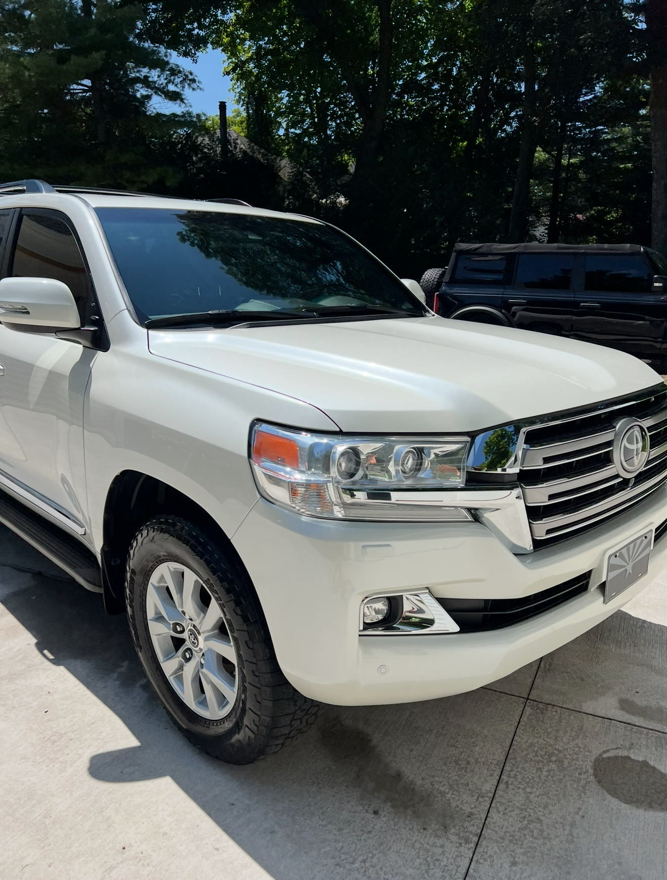 Before and after detailing transformation